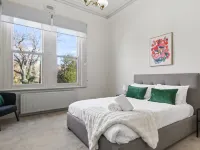 Colonial Bank Motel Hotels in Omeo