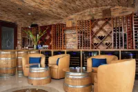 Dream Caribbean Sea Views in Marigot, Saint LuciaA wine lovers paradise Hotels in Soucis