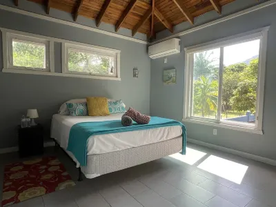Beautiful Beach Home & Atlan tour. Hotels in 