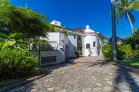 Ocean Front Villa All-Inclusive, Infinity Pool, Chef, Hot Tub, 9 Bedrooms, Staff