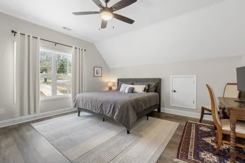 Modern Lake House w/ private Dock — Near Dahlonega and Wineries!