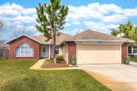 Luxury 4bd Home - 8 min to Beach & Universities Hotels near Ribault Club