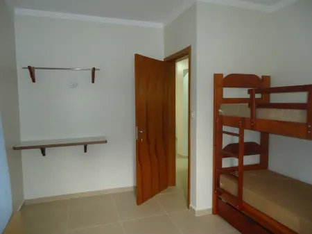 Comfortable rooms 50 meters from the beach. Отели рядом с достопримечательностью «Ubatuba Bus Station»