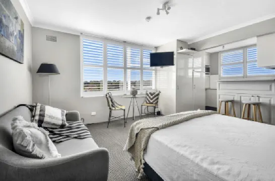 Mosman Luxury Studio Hotels near Taronga Zoo