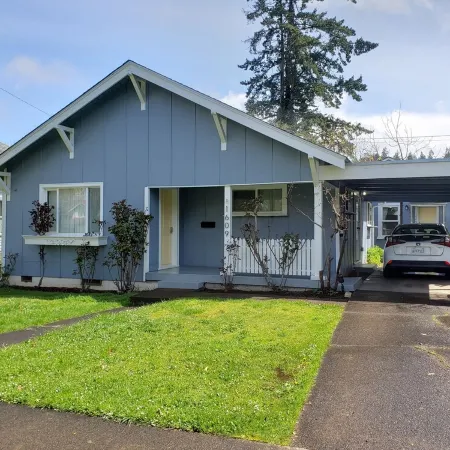 A Cozy House, close to UO Hayward Field, M.Knighte Arena,  AUZ Stadium