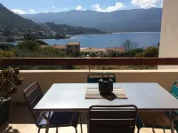 air-conditioned apartment with sea-view terrace