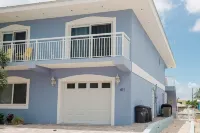 4 Bedroom,4 Bath, Private Pool, 37 and 1/2 foot Dock!