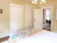 Private Entire Apartment near Beloit College