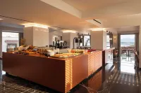Naus Hotel - breakfast