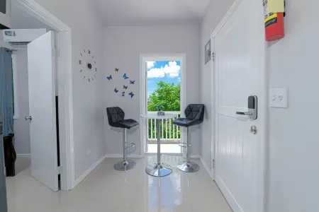 Modern, stylish, peaceful apartment with a great view!