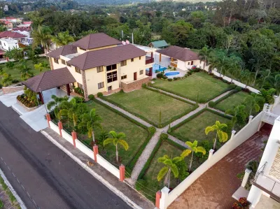 Luxury Villa In Jarabacoa with private pool Hotels in 