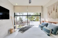 Lake View Villa: Private Pool, Rooftop Terrace, AC, Daily Housekeeping Included!