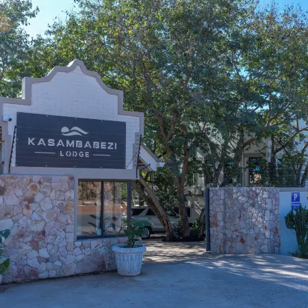 Kasambabezi Lodge