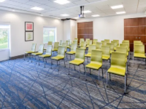 Holiday Inn Express & Suites DENVER NORTH - THORNTON by IHG ソーントンのホテル