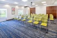 Holiday Inn Express & Suites Denver North - Thornton Hotels in Thornton