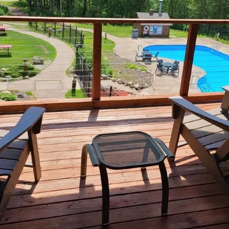 SKI-OUT & IN! Hike, bike, fish, golf, beautiful Lake Superior N Shore/Sleeps 2+