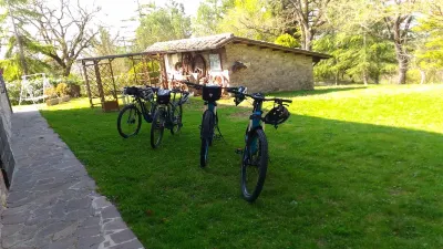 -2 / 3-seater garage with private garden, swimming pool, park and spa