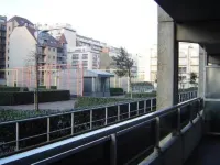 Nieuwpoort-Bad: Family friendly apartment with garage. 50 m from the sea.