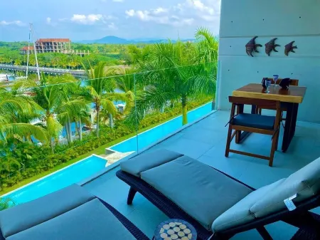 Relax in front of Ixtapa's beautiful Marina.