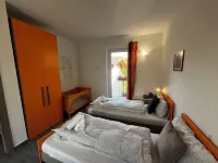 100 square meters of completely renovated house on 2 levels Hotel a Cremia