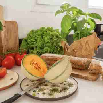 Vieil Antibes, Marché Provençal et Plage de Sable Dining/Meeting Rooms