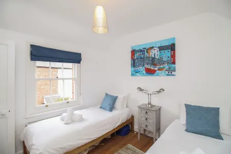 Pixie Cottage Отели рядом с достопримечательностью «Weymouth Harbour»