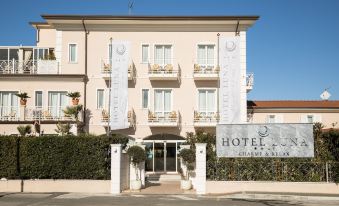 Hotel Luna - Housity