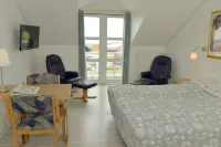 Hvalpsund Færgekro Hotels in Roslev