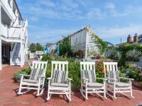 MV Surfside Hotel Hotels in Oak Bluffs