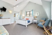 The Lighthouse Inn & Suites