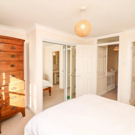6 Lyme Mews
