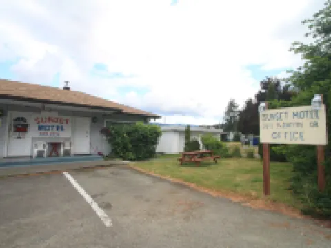 Sunset Motel Hotels in Alberni-Clayoquot