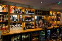 The Poacher Inn - 2-Star