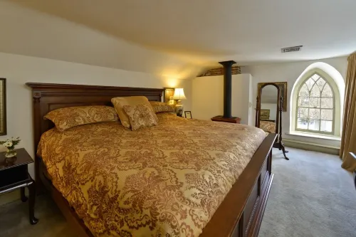 General Warren Hotels in Devault