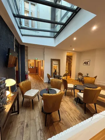 Hotel Le Jacquemart Отели рядом с достопримечательностью «Дворец герцогов Бургундских»