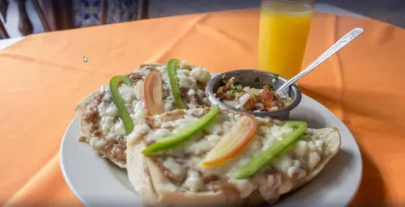 Hotel Colonial Отели в г. Манзанилло