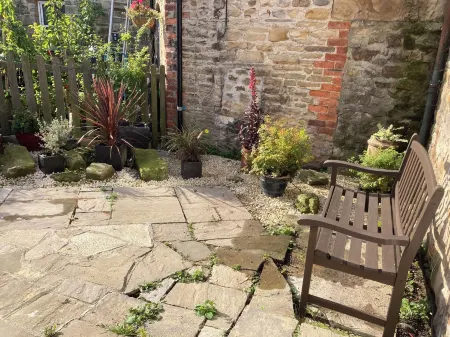 56 The Green Отели в г. Айлворт