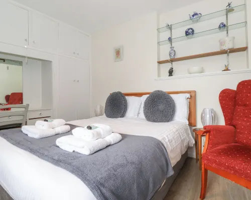 Jakanori Hotels in Over Staveley