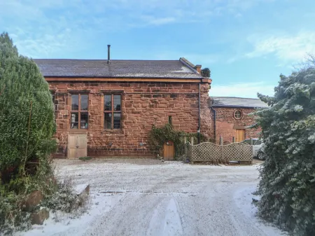 Monastery Hall Отели в г. Эллесмер-Порт