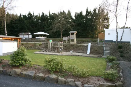 Hotel Wilhelmshöhe Отели в г. Меркиш