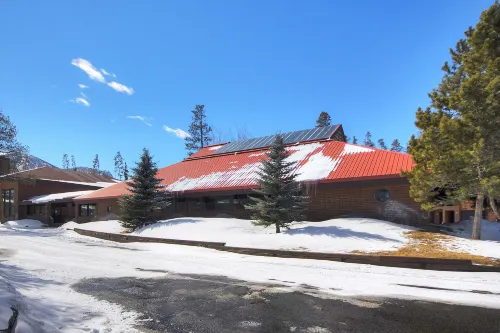 732b Meadow Creek 2 Bedroom Townhouse by RedAwning