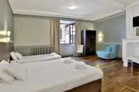 Logis Hotel Auberge Dupuytren Hotels in Pierre-Buffiere