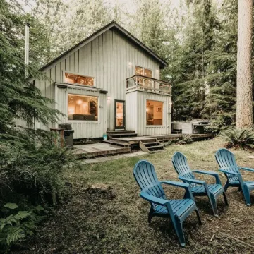 19Mbr - Hot Tub - Sauna - BBQ - Pets Ok - Wifi - Sleeps 10 5 Bedroom Home by RedAwning