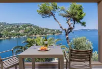 Cape Kanapitsa Hotel & Suites - Ocean View