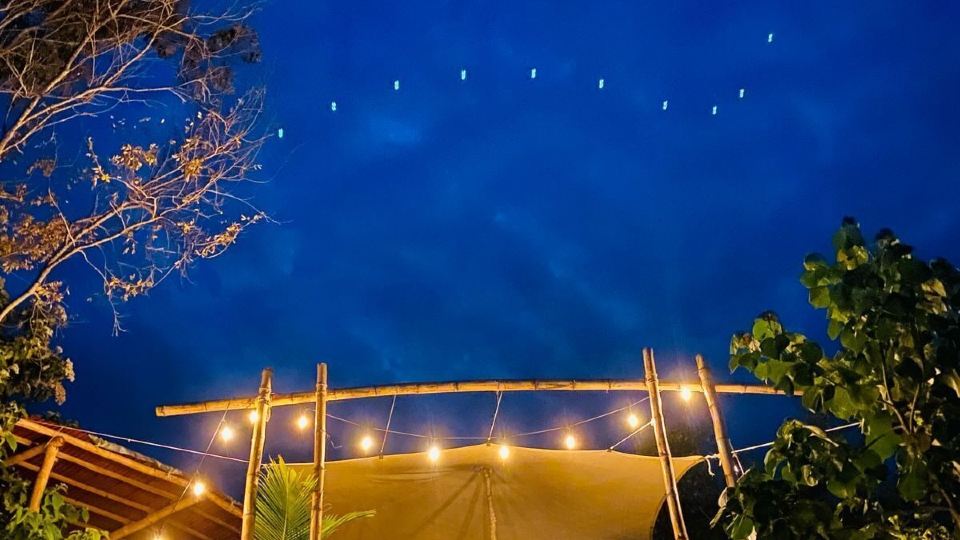 Bajo las Estrellas Eco Camp