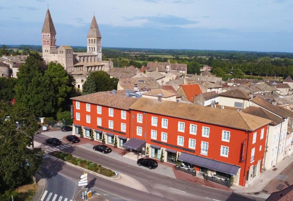 hotel overview picture