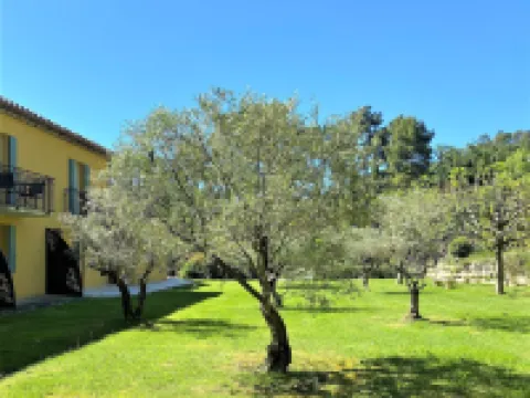 Les Sables d'Ocre & Spa Hoteles en Roussillon