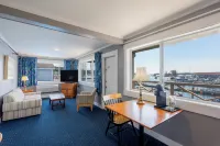 Fisherman's Wharf Inn Hotels in Boothbay