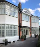 Virginia Court Hotel