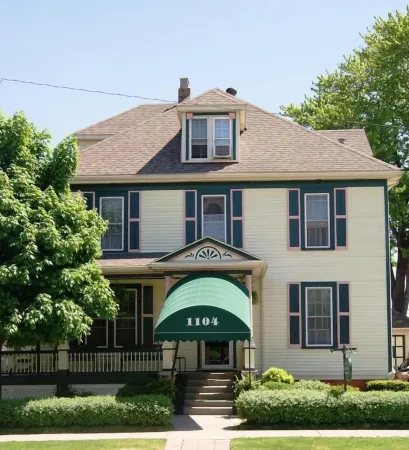 Ye Olde Walkerville Bed & Breakfast Отели в г. Виндзор
